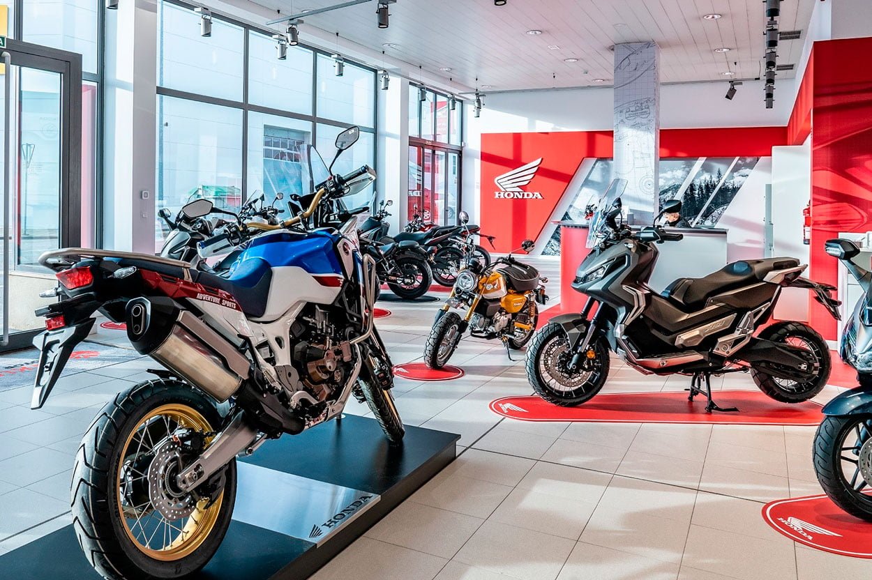 España: La pandemia no frena la venta de motos ni en A Coruña ni en Ferrol 90 kawasaki 7